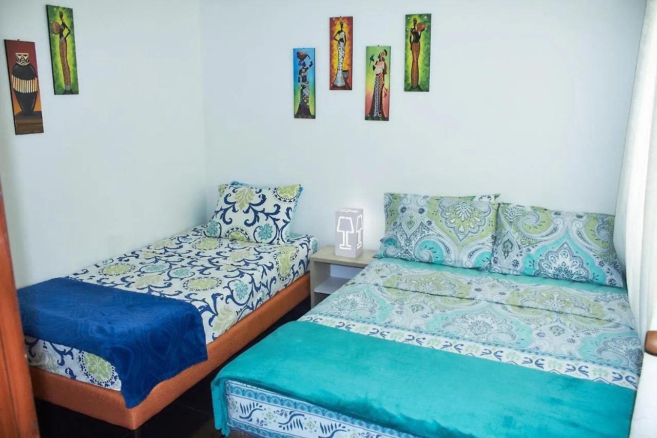 Cozy Apartment Excellent Location, Air Conditioning Cali