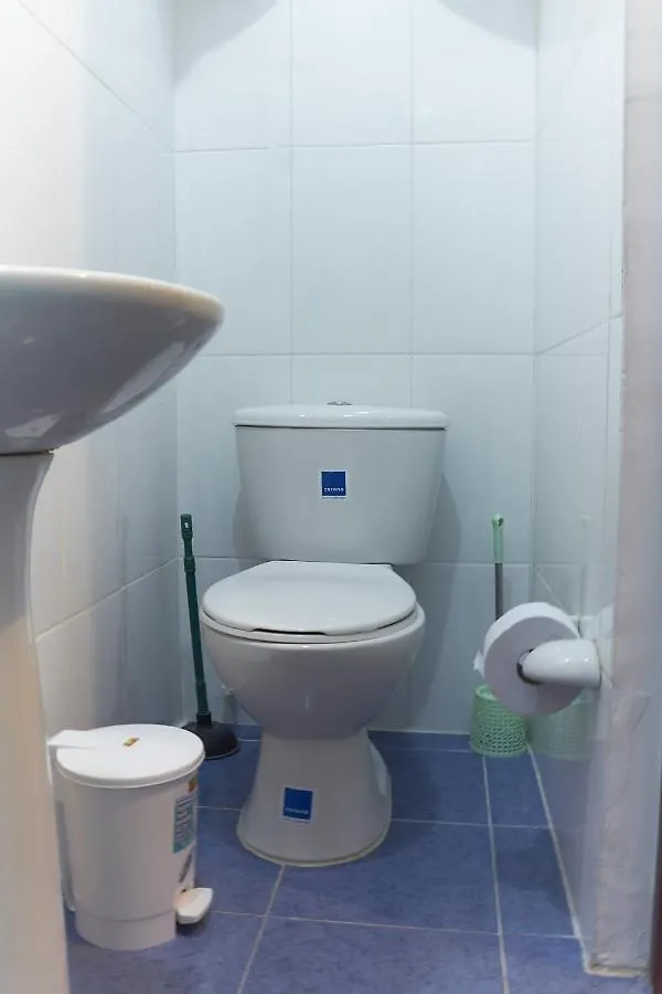Cozy Apartment Excellent Location, Air Conditioning Cali